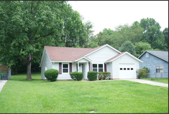 Foto del edificio - A beautiful house available in Williford