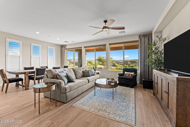 Building Photo - 3935 Desert Oasis Ave