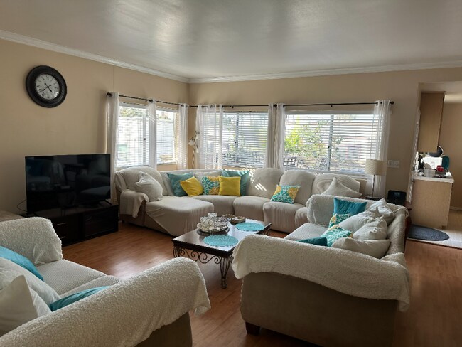 Foto del edificio - 212 N Catalina Ave