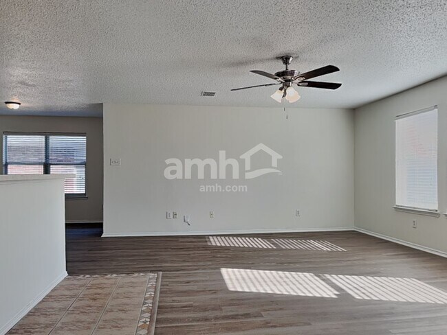 Foto del edificio - 108 Quail Meadows Ln