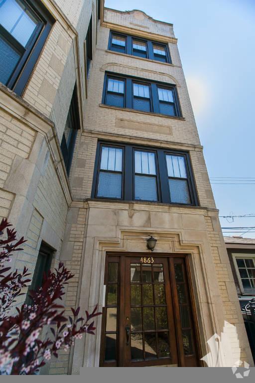 Building Photo - 4863 N Hermitage Ave