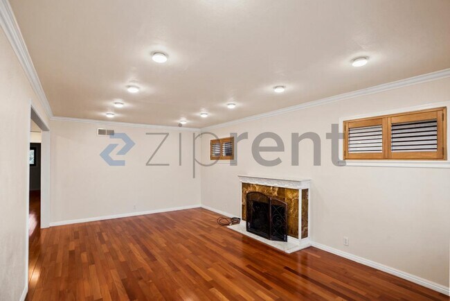 Foto del edificio - 1141 Kiely Blvd