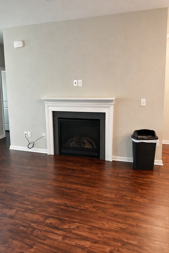 Building Photo - 1529 Kiln Ct