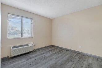 Interior Photo - Country Creek Apartments