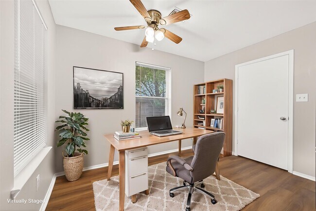 Foto del edificio - 4115 Sand Ripple Ln