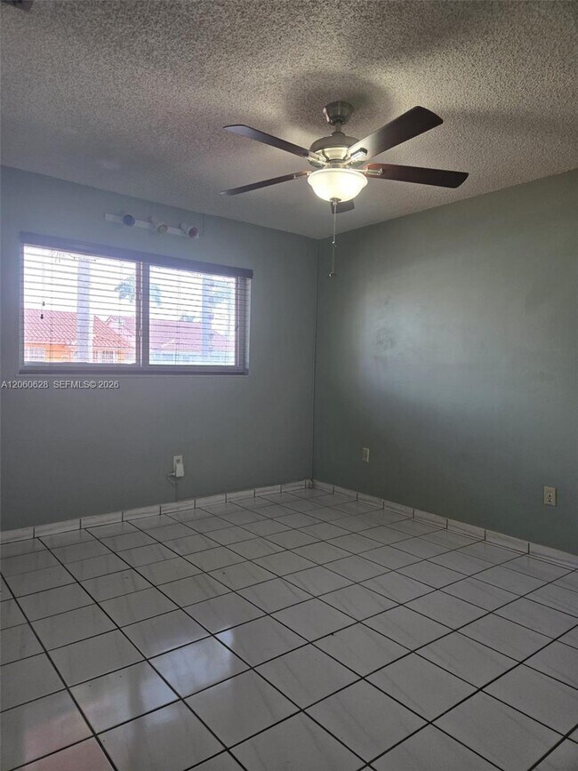 Foto del edificio - 8810 NW 114th Terrace