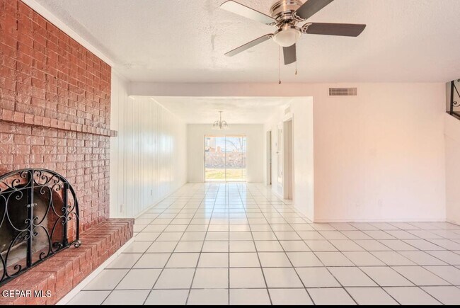 Foto del edificio - 226 Moon River St