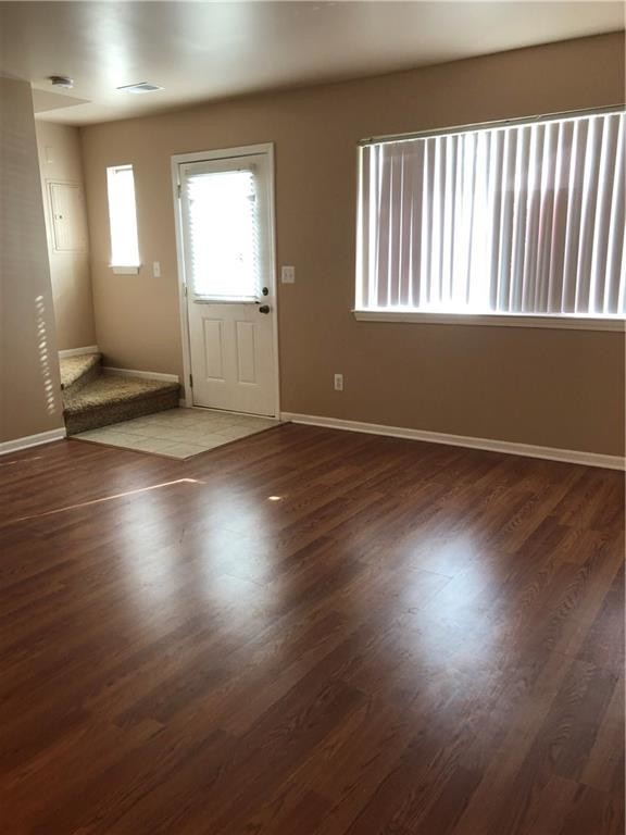 Building Photo - 1435 Laurel Valley Dr
