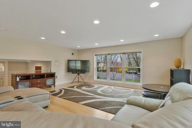 Foto del edificio - 8543 W Howell Rd