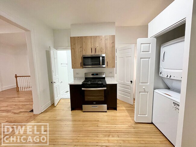 Foto del edificio - 1142 N Winchester Ave