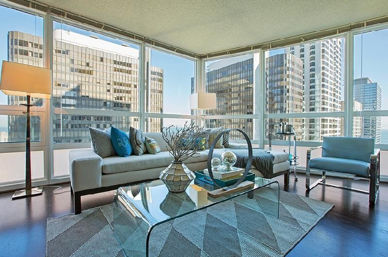 Photo - 541 N Fairbanks Ct (Chicago, IL)