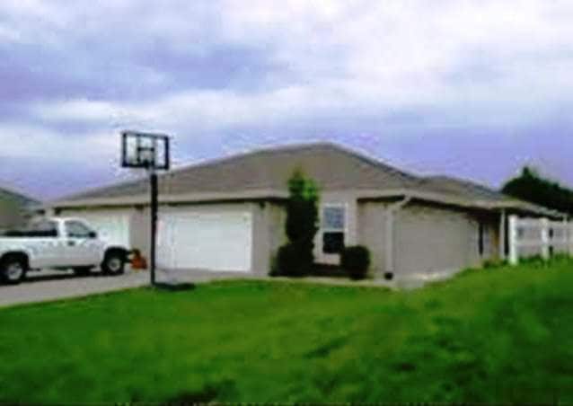 Primary Photo - Great Townhome!