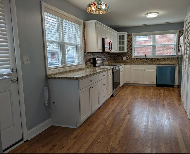 Foto del edificio - 724 Justina St