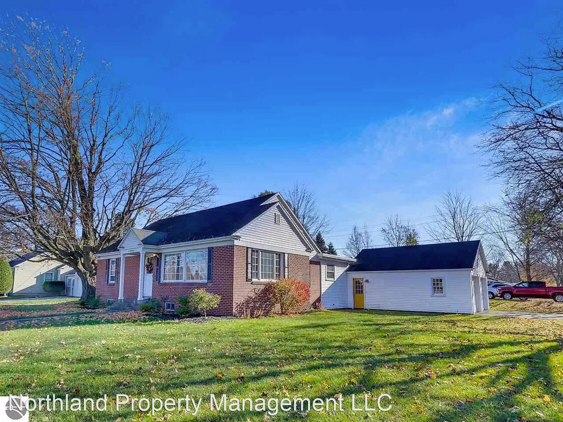 Foto principal - 3 br, 2 bath House - 241 Boughey St