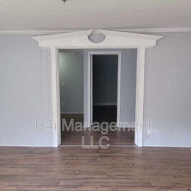 Building Photo - 1701 Adamson St