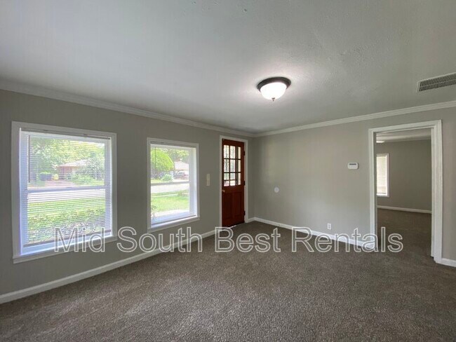 Foto del edificio - 2429 Pecan Cir