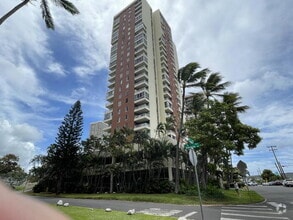 Building Photo - 2740 Kuilei St