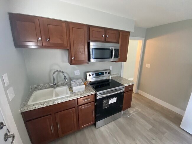 Foto del edificio - Brand new 2 bedroom