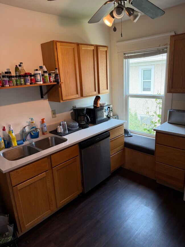 Foto del edificio - 801 4th St NE