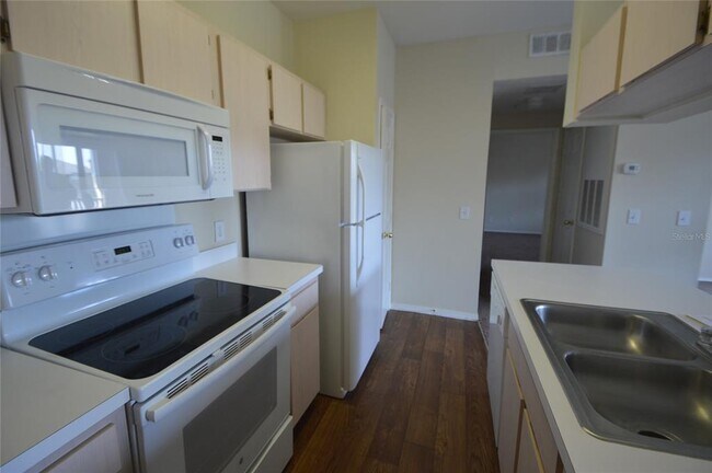 Building Photo - 12926 Sanctuary Cove Dr