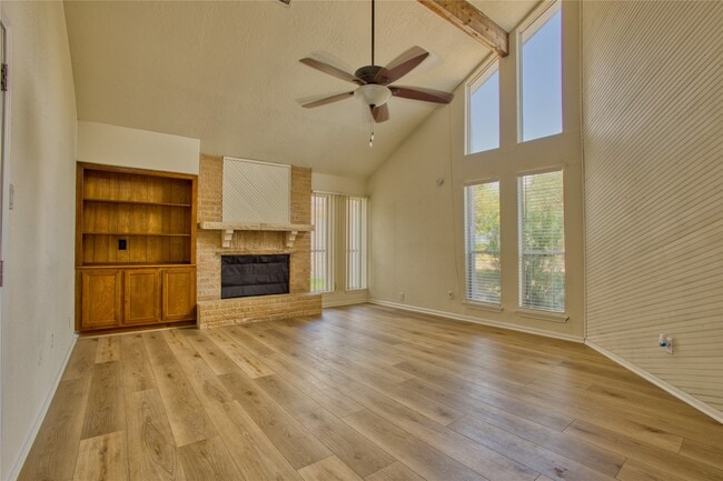 Building Photo - 1522 Park Meadow Dr
