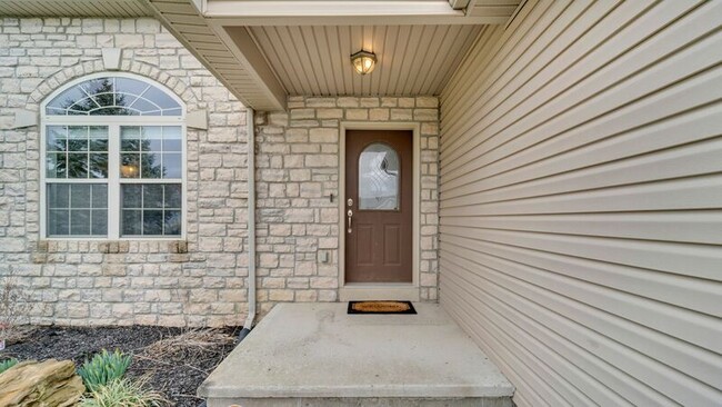 Building Photo - 167 Carriage Pl
