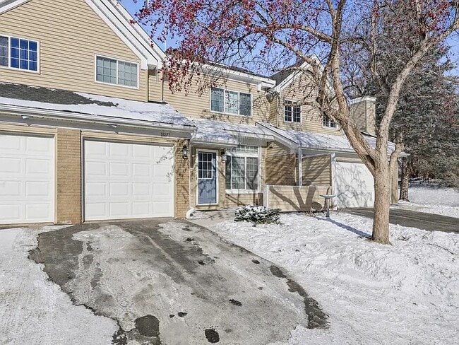 Building Photo - 18071 Settlers Way