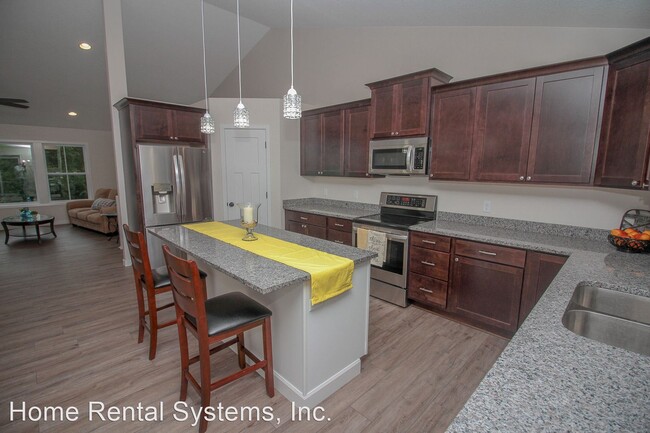 Foto del edificio - 4 br, 4 bath House - 85 Maple Island Road