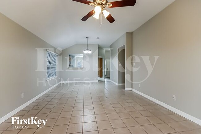 Building Photo - 15114 Diamond Way