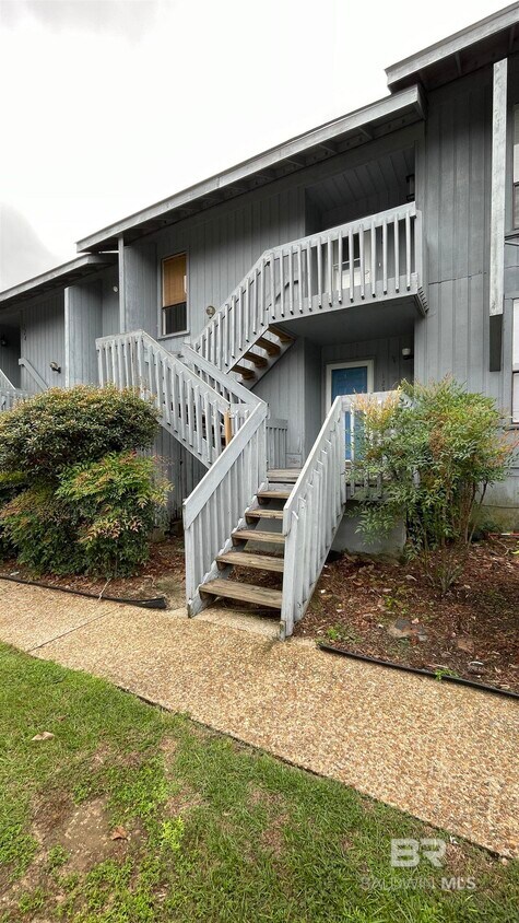 Primary Photo - 223 Golf Terrace