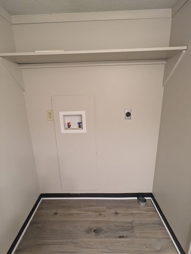 Foto del edificio - 2 Bedroom/1.5 Bathroom Townhouse in South ...