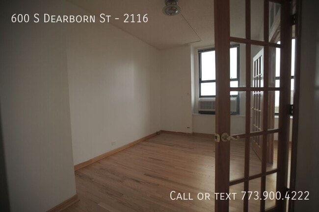 Foto del edificio - 600 S Dearborn St