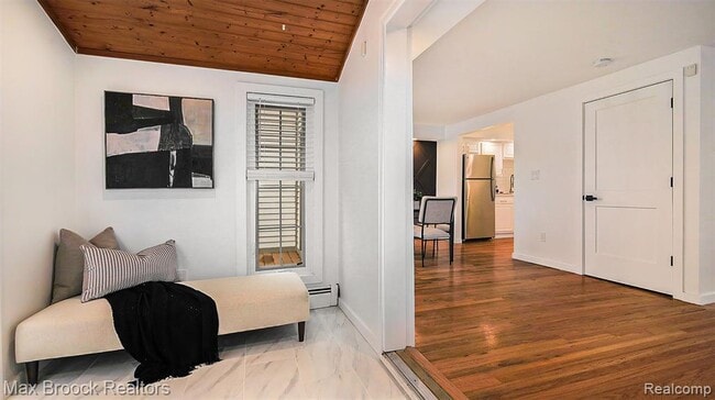 Foto del edificio - 343 S Elm St