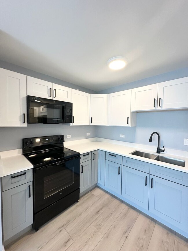 Interior Photo - Halsted Park Apartments