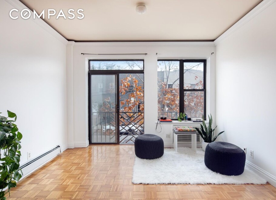 99 Kingsland Ave Unit 203, Brooklyn, NY 11222 Room for Rent in