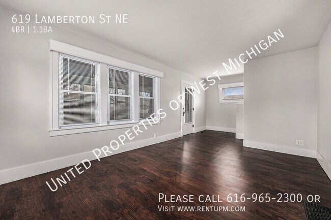 Building Photo - Available Now | 4 Bedroom 1.5 Bath Single ...