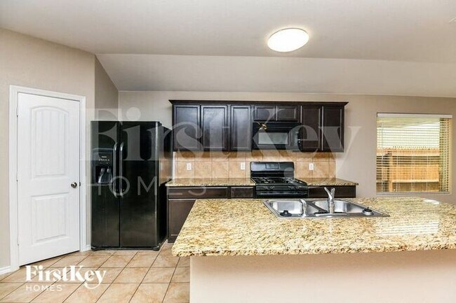 Foto del edificio - 5152 Grayson Ridge Dr