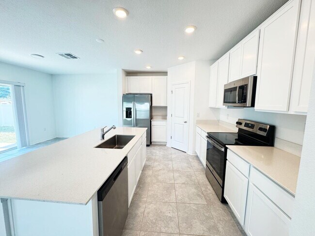 Foto del edificio - Single Family 4 Bedroom Home for Rent
