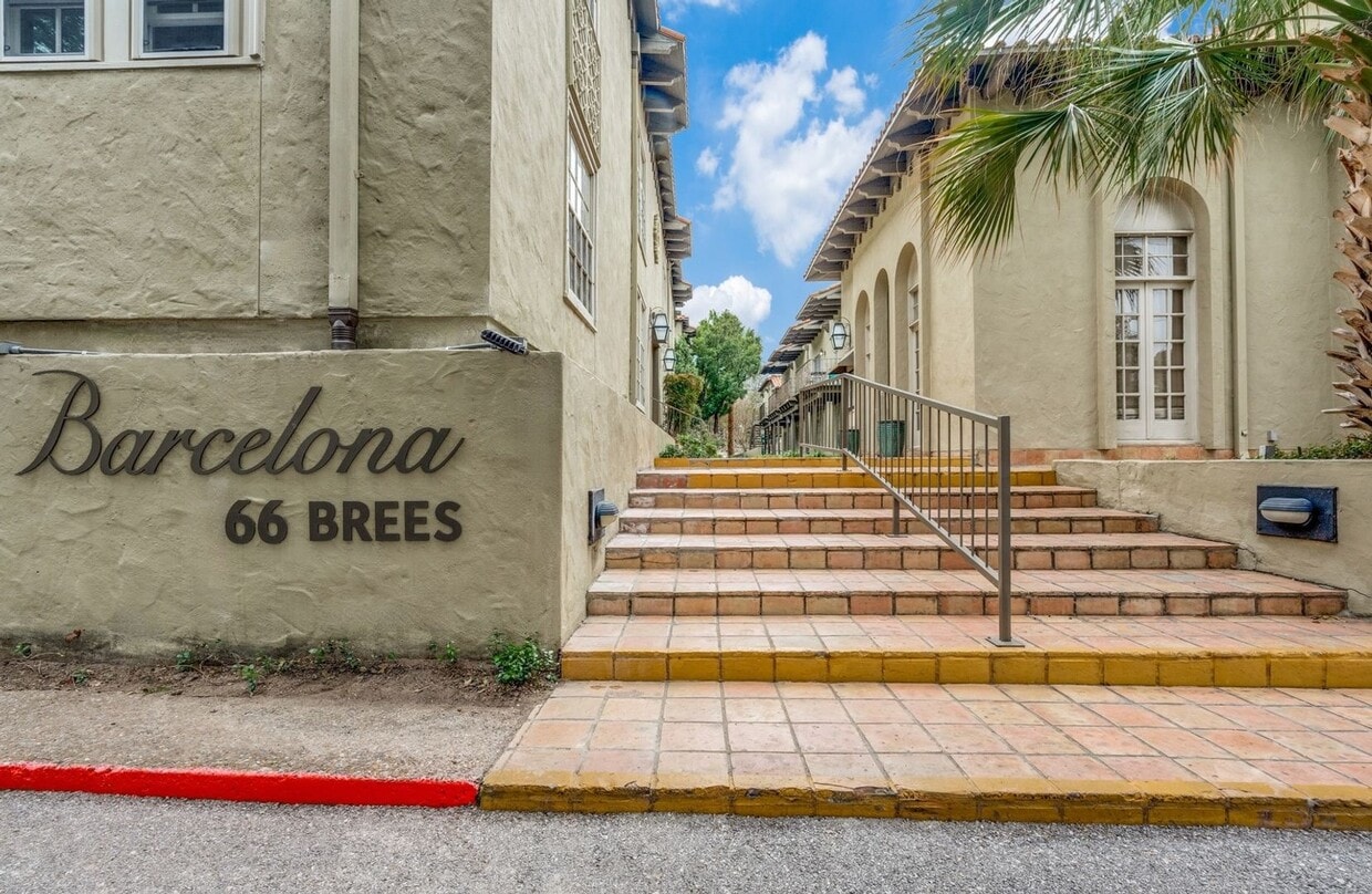 Primary Photo - ONE BEDROOM CONDO ALAMO HEIGHTS