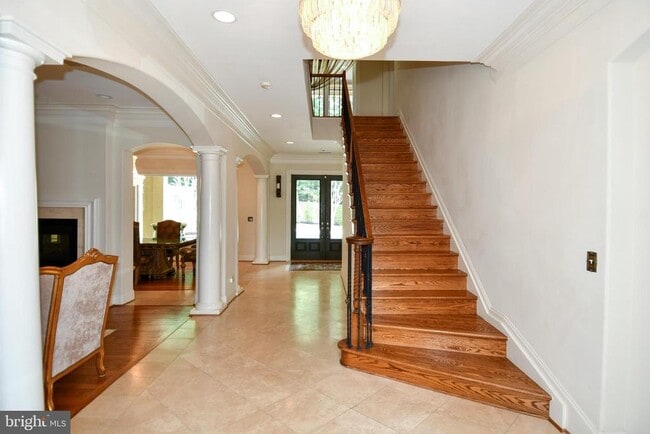 Building Photo - 7104 Old Dominion Dr