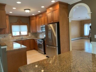 Building Photo - 251 Carteret St