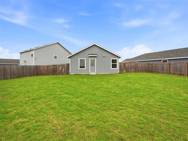 Foto del edificio - 253 Tugboat Annie Wy