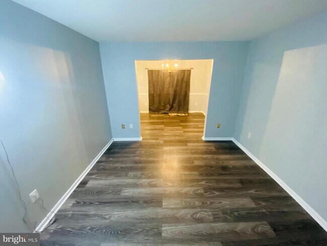 Foto del edificio - 2949 Lexington Ct