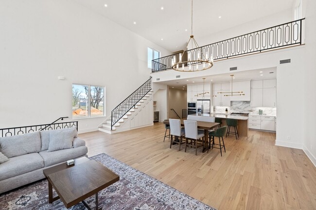 Foto del edificio - Fully Furnished in Argenta!