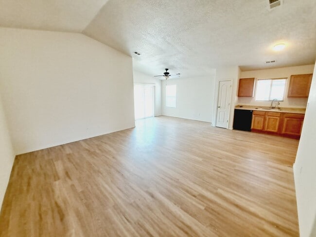 Foto del edificio - Cute 3 bed 2 bath home