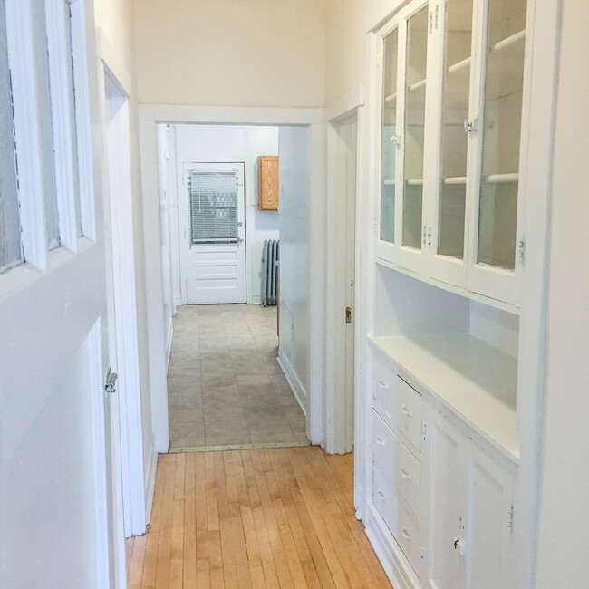 Foto del edificio - 1615 Ridge Ave