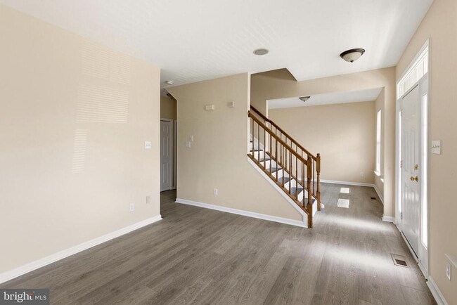 Building Photo - 4704 Denview Way