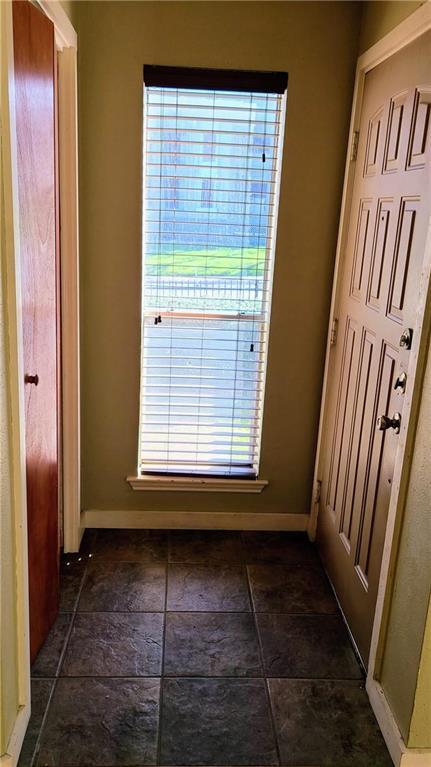 Foto del edificio - 2450 Wickersham Ln