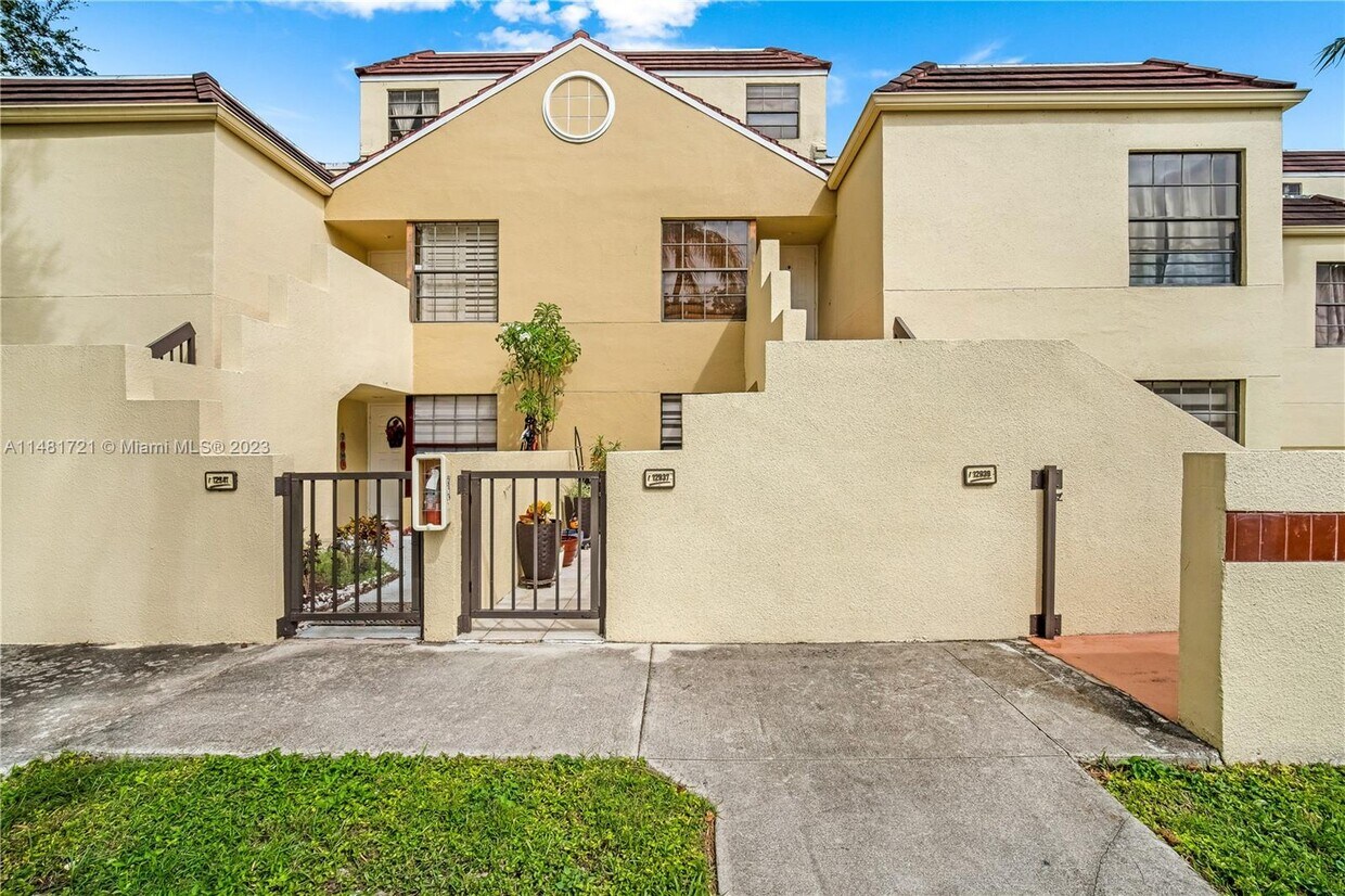 Primary Photo - 12937 SW 88th Ln