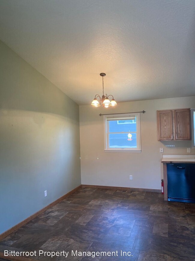 Building Photo - 3 br, 2 bath House - 2105 Gilbert Street